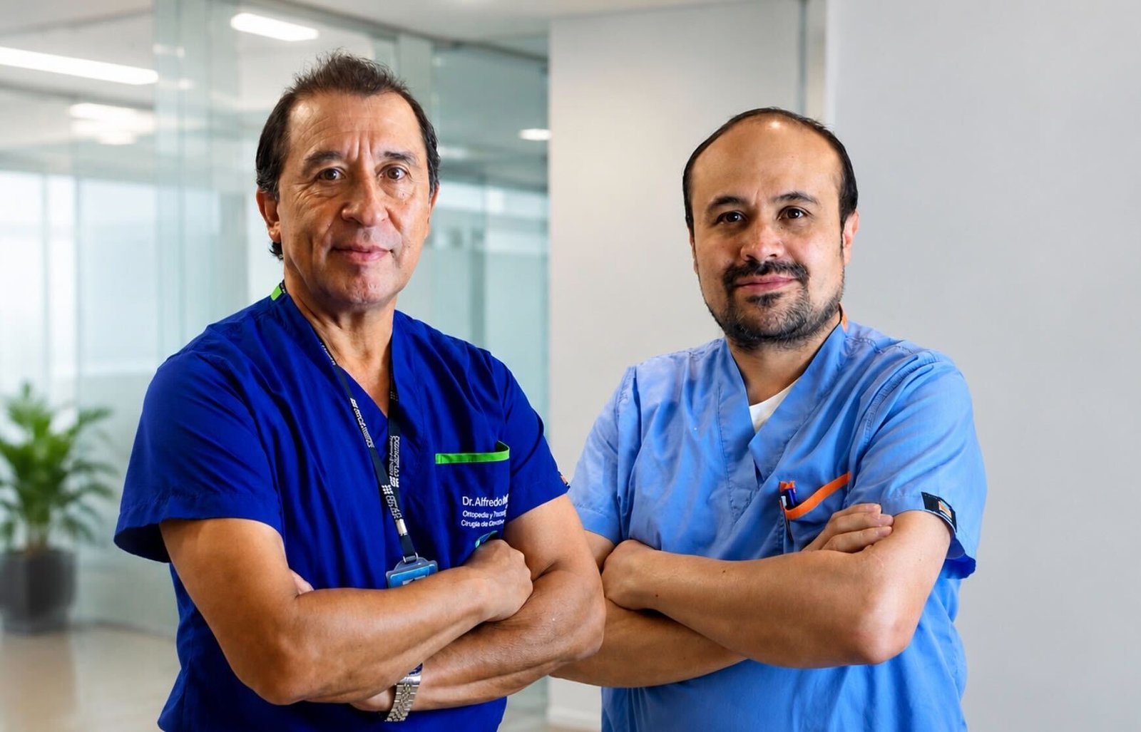 Doctores Hernando Canal y Luis Alfredo Moreno, especialistas en cirugía de hombro en Ostrauma.
